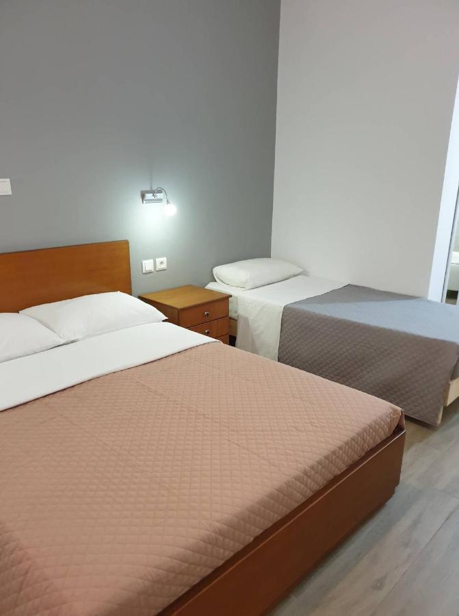 Apart-Hotel Llazari Himare Exterior photo