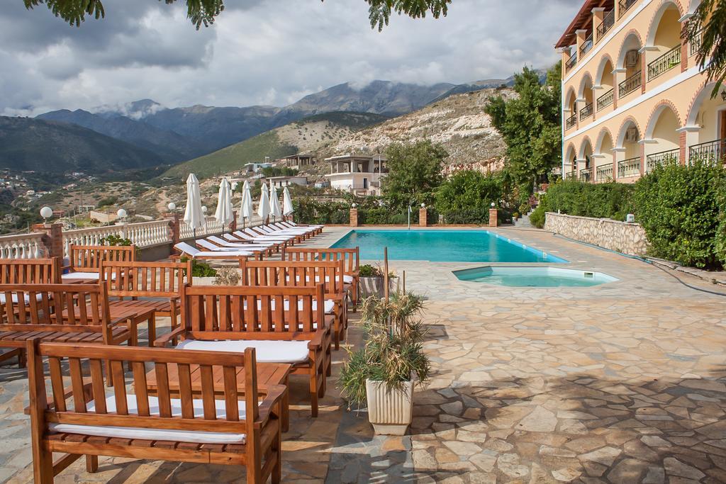 Apart-Hotel Llazari Himare Exterior photo
