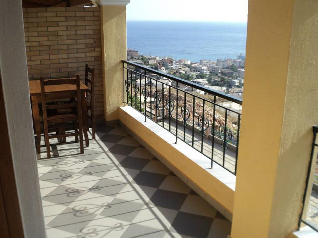 Apart-Hotel Llazari Himare Room photo
